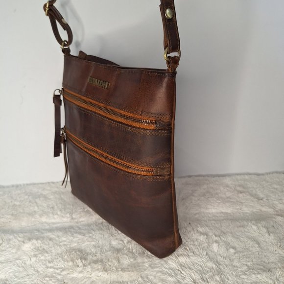 Estalon Crossbody - Picture 5 of 10